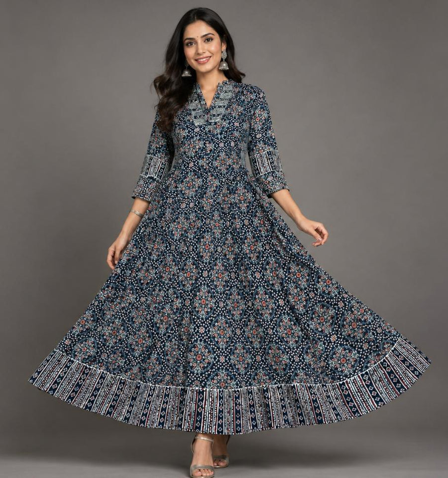 Grey Floral Printed Straight Kurti Pant Set